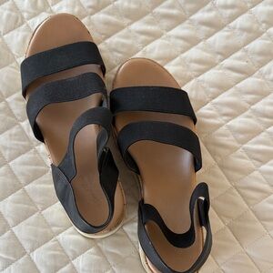 Women's Black and Tan Sandals
